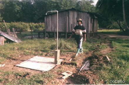 Bomba Solar Guachal La toma de agua pública con ducha